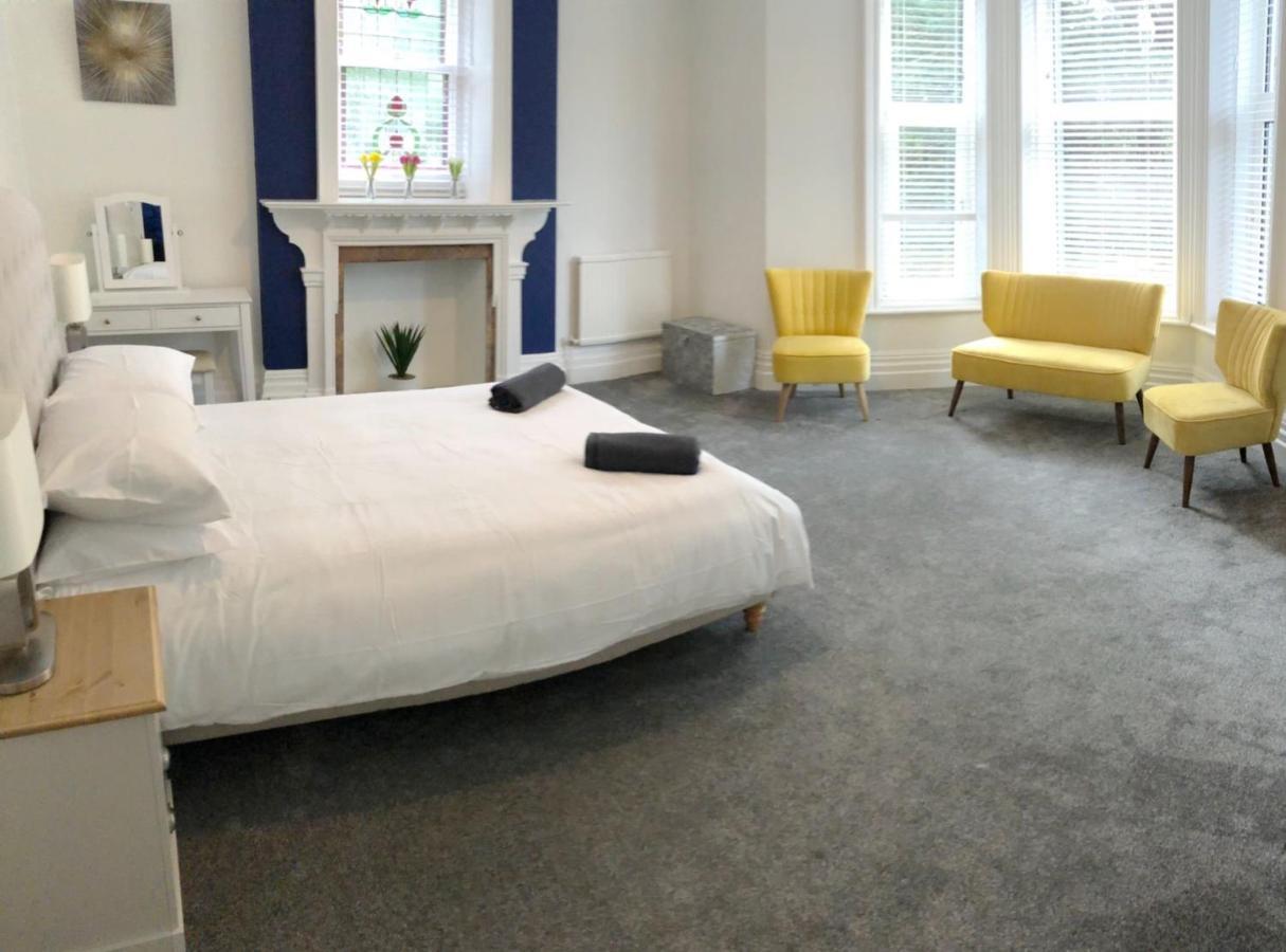 Summer Breeze. 3-Bed Apartment Close To The Beach Bournemouth Exterior foto