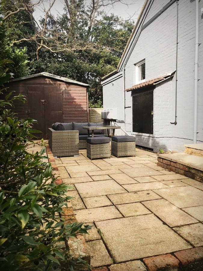 Summer Breeze -3 Bed-Sleeps 6-Parking-Walk To The Beach-Spacious-Families-Groups-Professionals Welcome Bournemouth Exterior foto