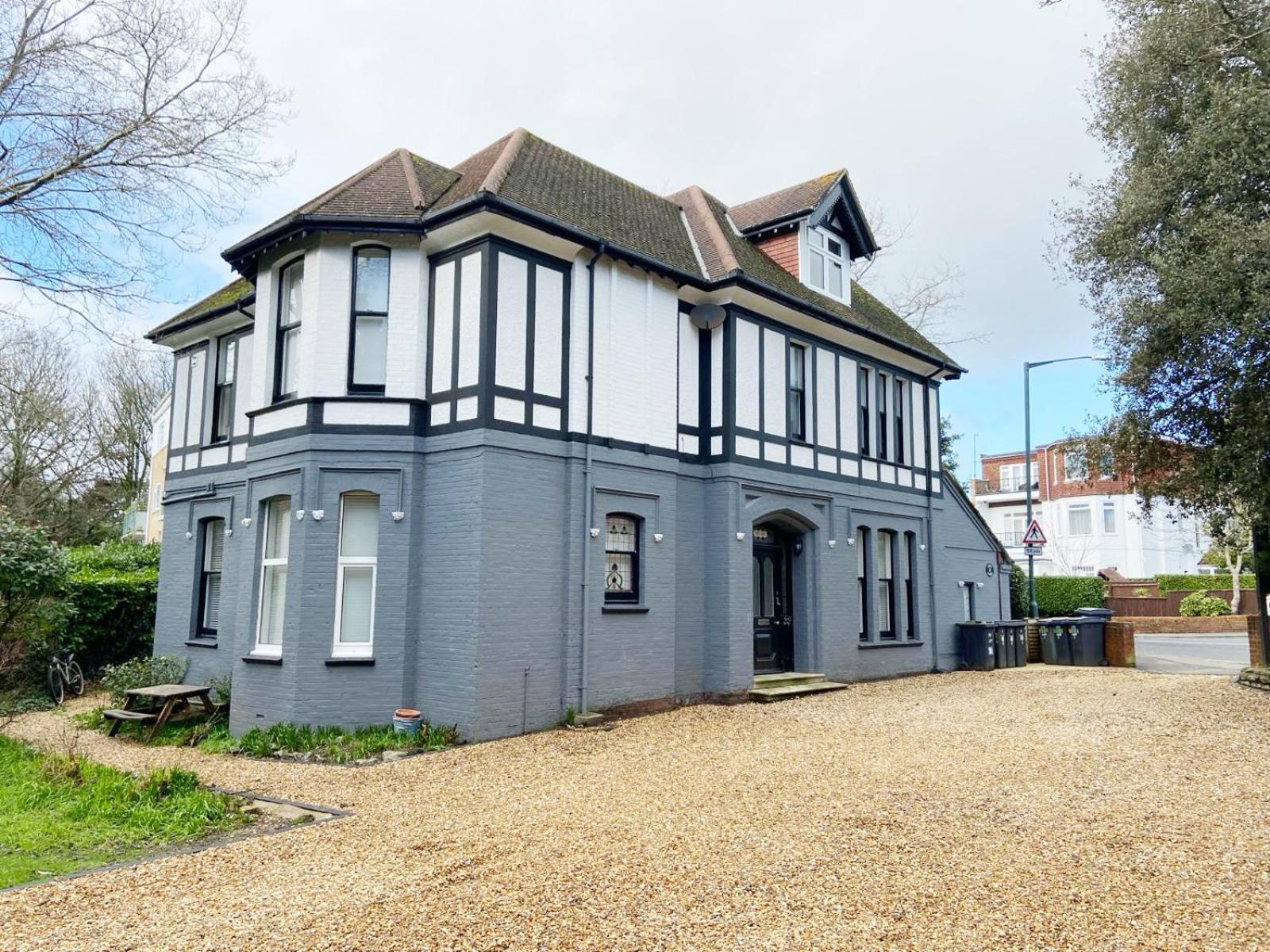 Summer Breeze -3 Bed-Sleeps 6-Parking-Walk To The Beach-Spacious-Families-Groups-Professionals Welcome Bournemouth Exterior foto