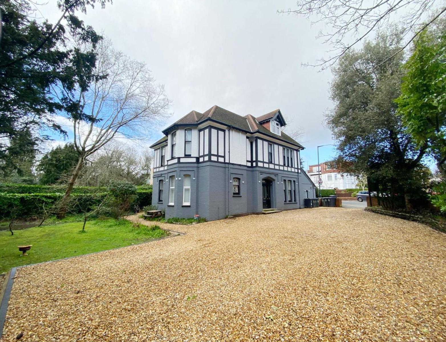 Summer Breeze -3 Bed-Sleeps 6-Parking-Walk To The Beach-Spacious-Families-Groups-Professionals Welcome Bournemouth Exterior foto
